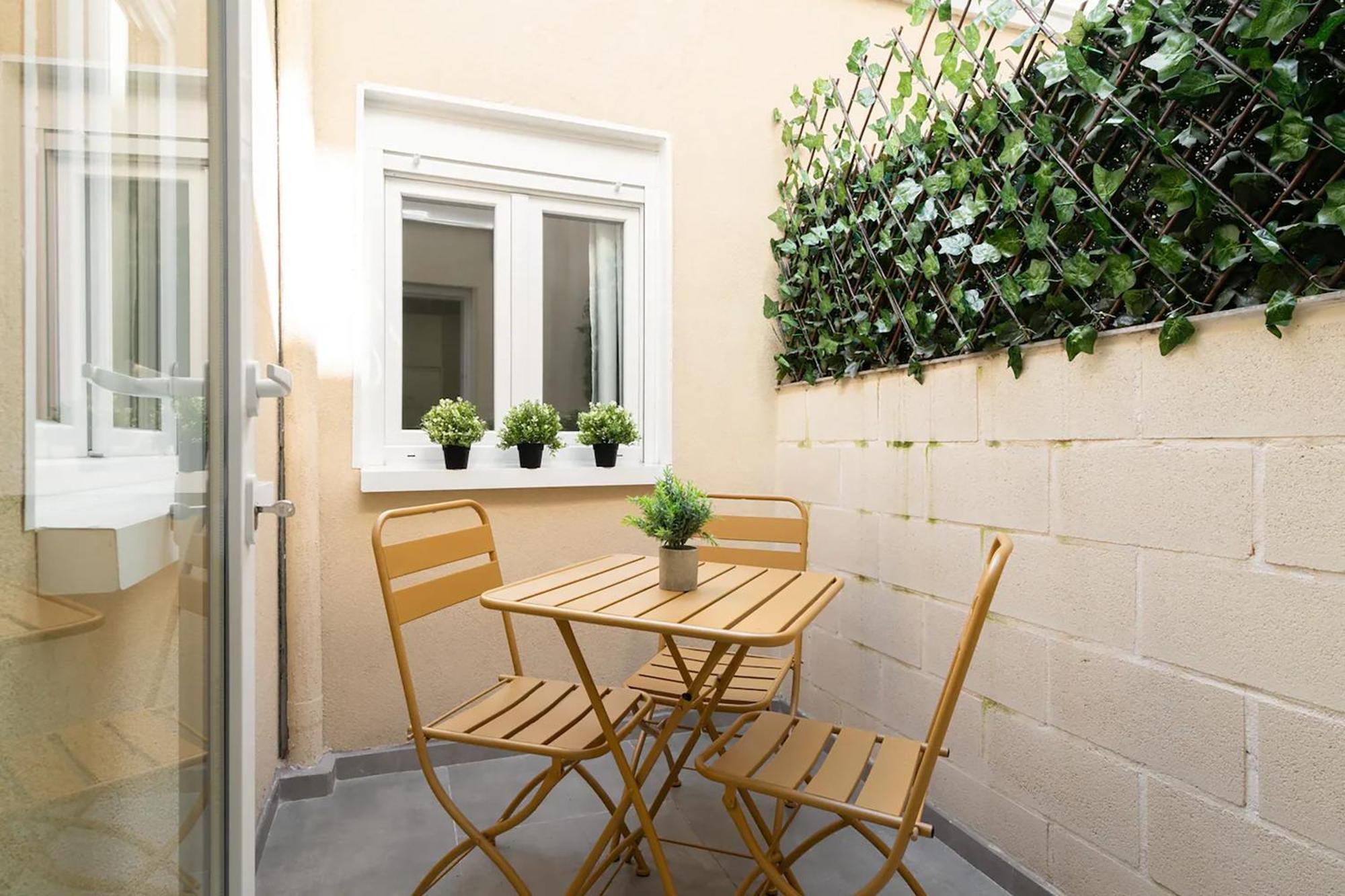 Charming San Isidro Apartment Madrid Luaran gambar